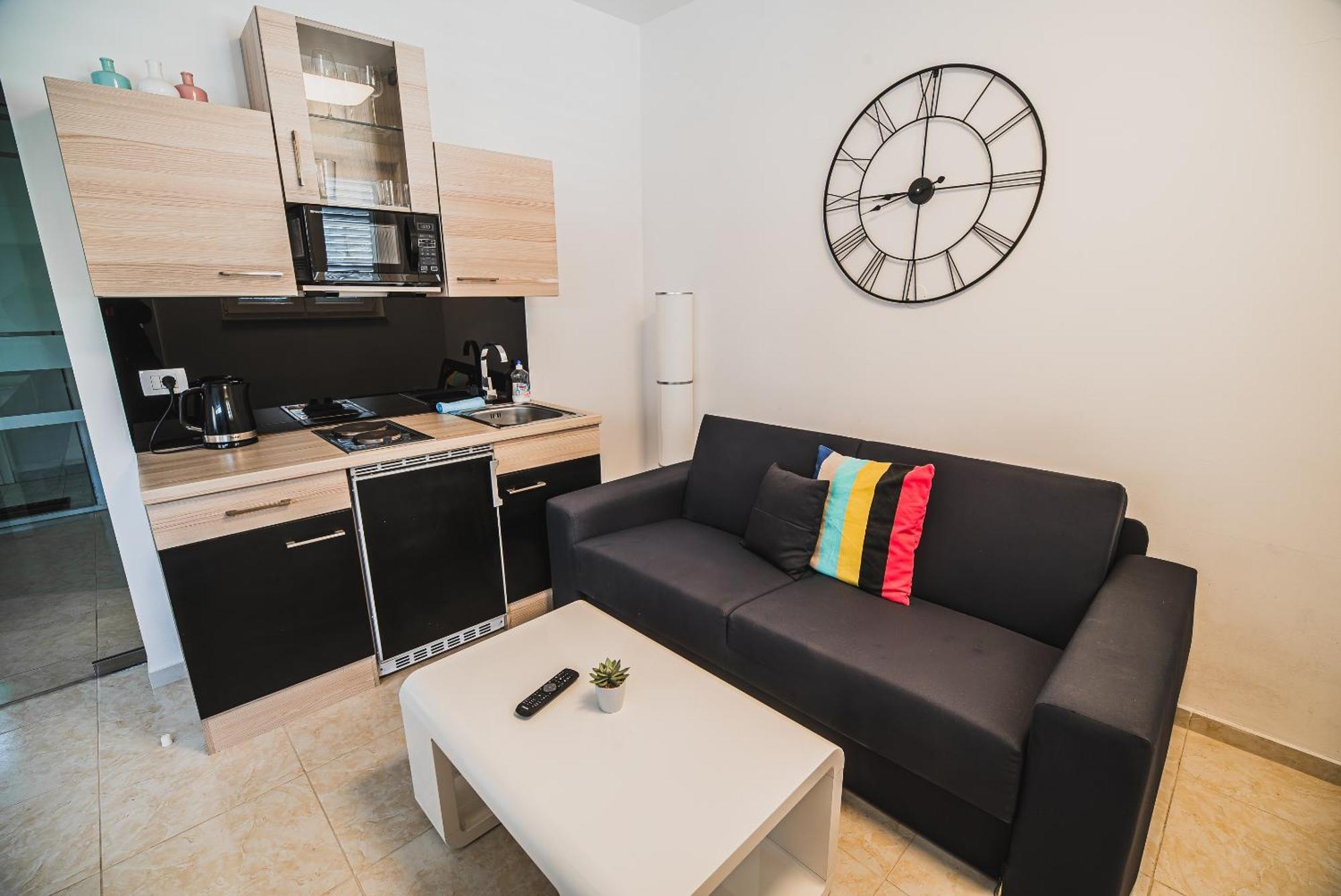 Downtown Park Apartments With Balcony Vodice Room photo