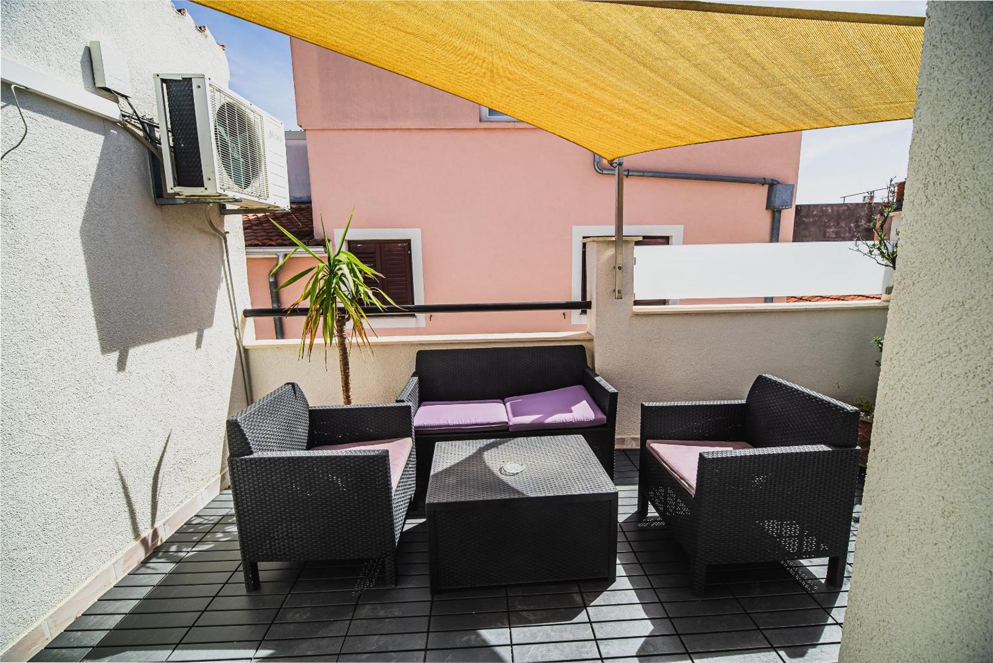 Downtown Park Apartments With Balcony Vodice Room photo